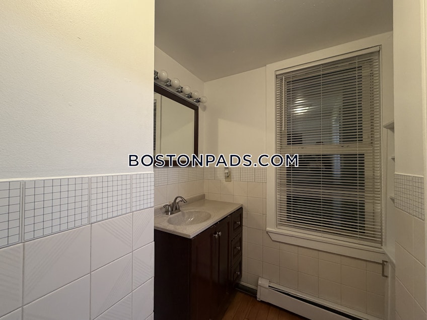 Boston - $3,300+ /month
