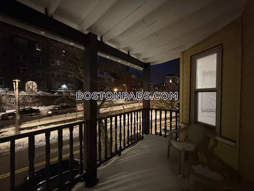 Boston - $3,300+ /month