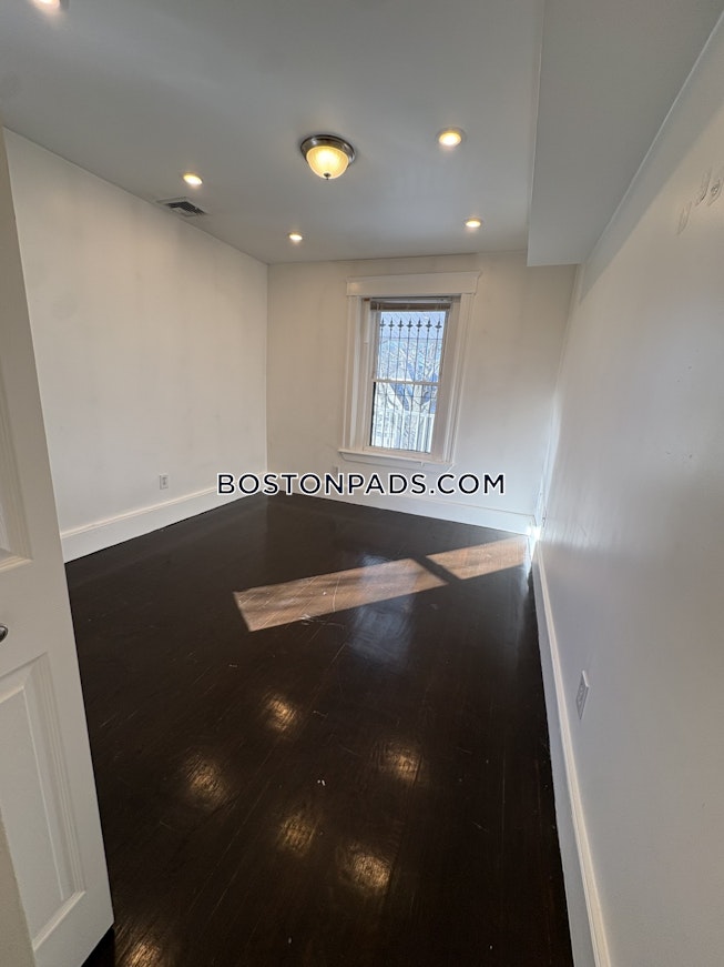 Brookline - $4,300+ /mo