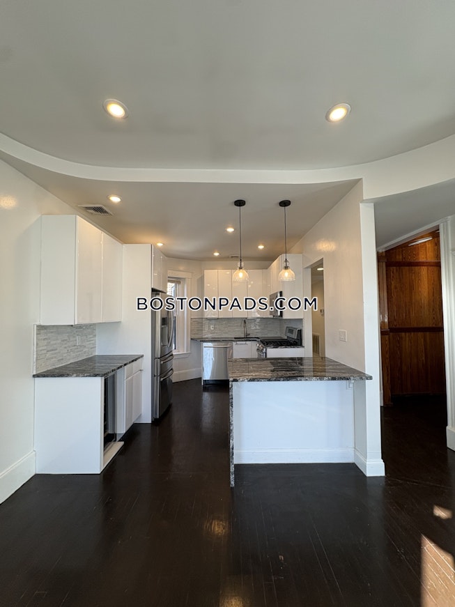 Brookline - $4,300+ /mo