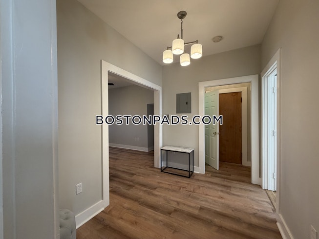 Boston - $5,300+ /mo