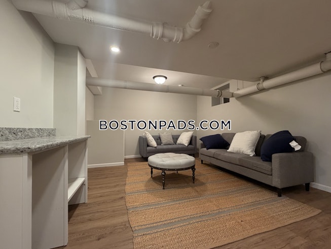 Boston - $5,300+ /mo