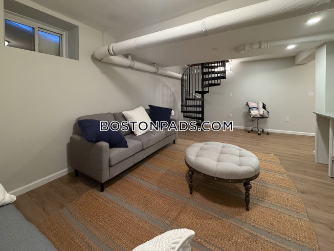 Boston - $5,300+ /mo