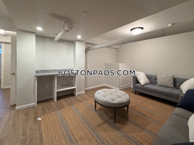 Boston - $5,300+ /mo