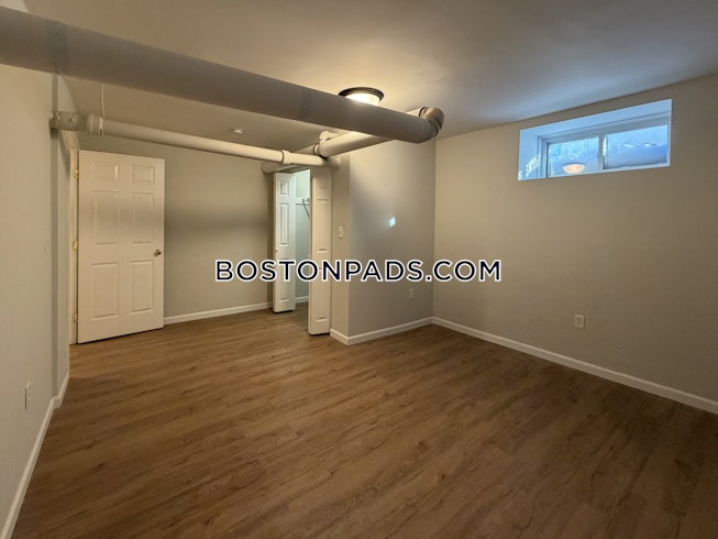 Boston - $5,300+ /mo