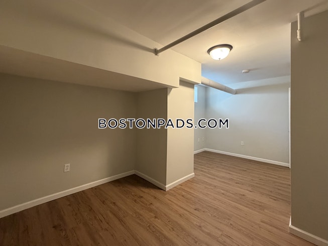 Boston - $5,300+ /mo