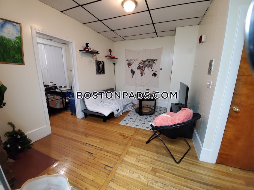 Boston - $3,200+ /month