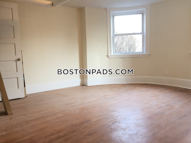Boston - $3,295+ /mo