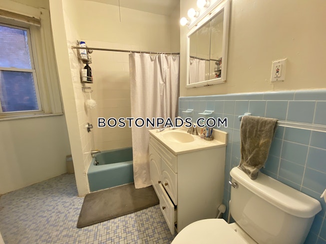 Brookline - $4,600+ /mo