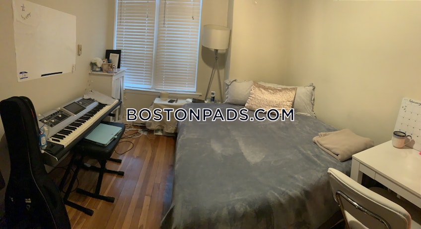 Boston - $4,725+ /month