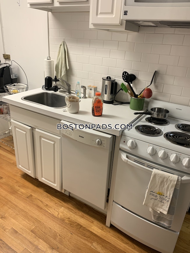 Boston - $4,725+ /mo