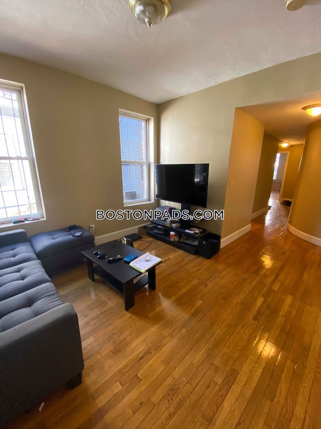 Boston - $4,260+ /mo