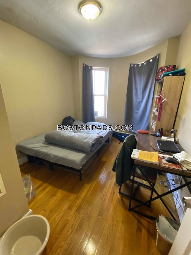 Boston - $4,260+ /mo