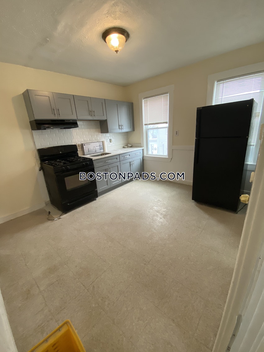 BOSTON - DORCHESTER - CENTER - 3 Beds, 1 Bath - Image 5