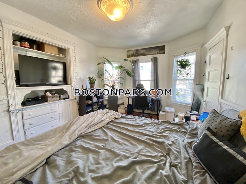 BOSTON - ALLSTON - 5 Beds, 2 Baths - Image 25