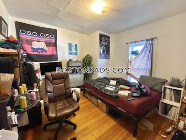 Boston - 5 Beds, 2 Baths