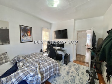 Boston - 5 Beds, 2 Baths