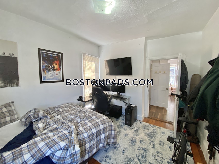 BOSTON - ALLSTON - 5 Beds, 2 Baths - Image 4