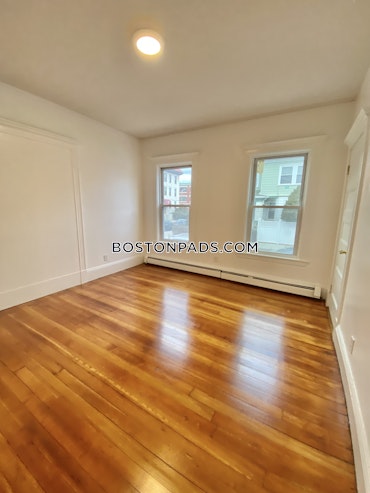 Boston - 4 Beds, 2 Baths