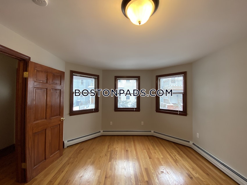 CAMBRIDGE - CENTRAL SQUARE/CAMBRIDGEPORT - 3 Beds, 1 Bath - Image 2