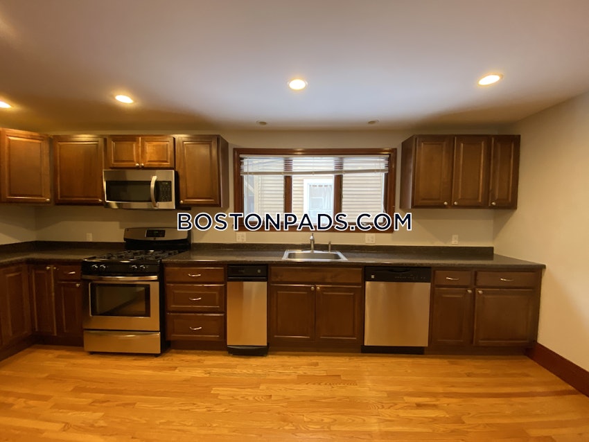 CAMBRIDGE - CENTRAL SQUARE/CAMBRIDGEPORT - 3 Beds, 1 Bath - Image 4