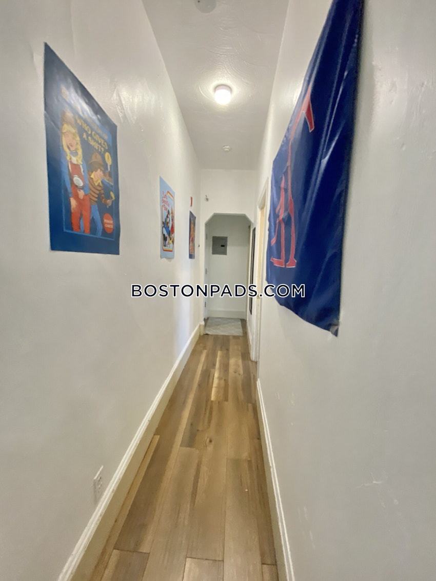 BOSTON - ALLSTON - 2 Beds, 1 Bath - Image 9