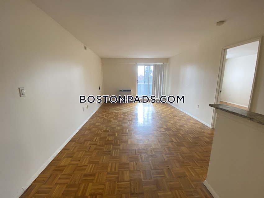 BROOKLINE- BOSTON UNIVERSITY - 2 Beds, 1.5 Baths - Image 6