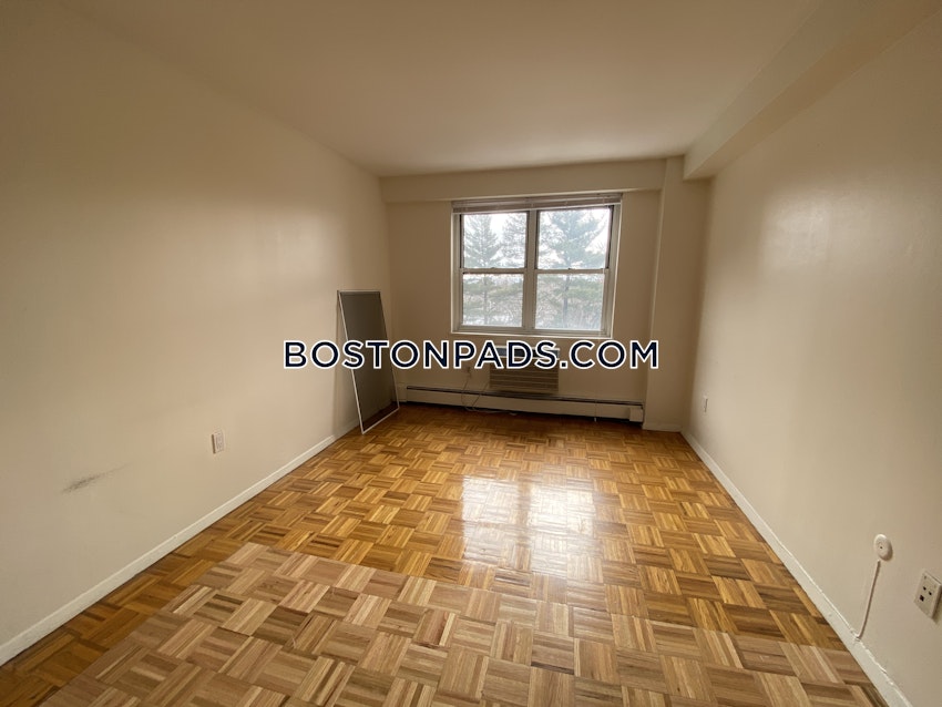 BROOKLINE- BOSTON UNIVERSITY - 2 Beds, 1.5 Baths - Image 3