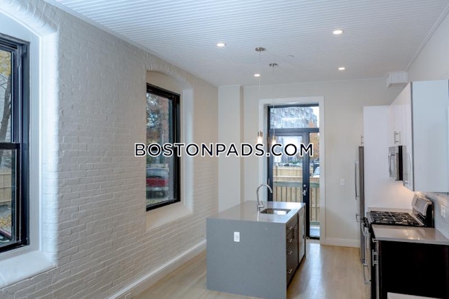 Boston - $5,550+ /mo