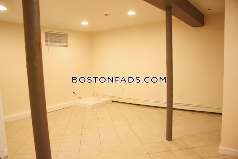 Dragon Court Circle Woburn photo 5