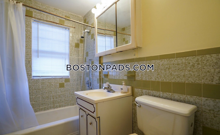 BOSTON - BRIGHTON - OAK SQUARE - 3 Beds, 1 Bath - Image 14