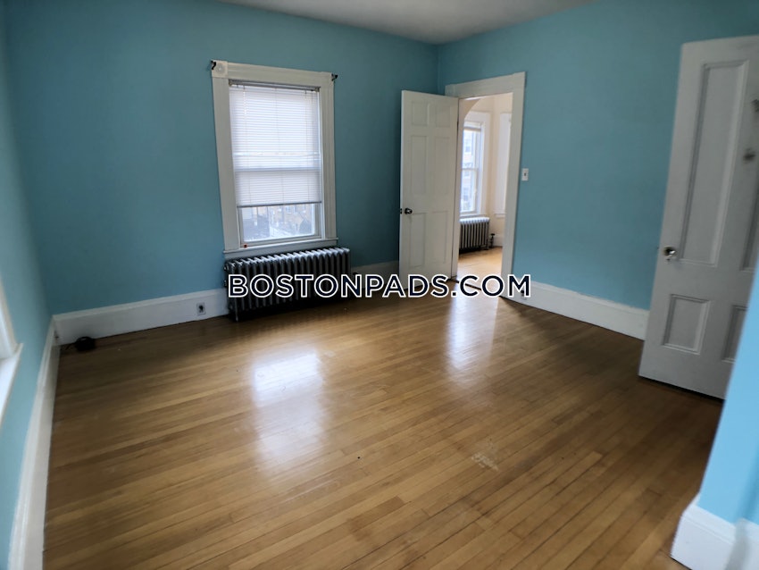 MALDEN - 2 Beds, 1 Bath - Image 2