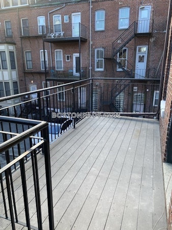 Wigglesworth St. Roxbury Crossing