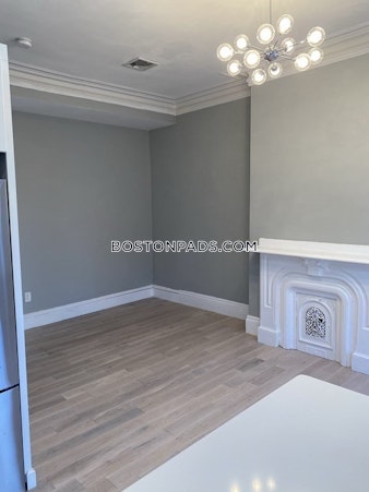 Wigglesworth St. Roxbury Crossing