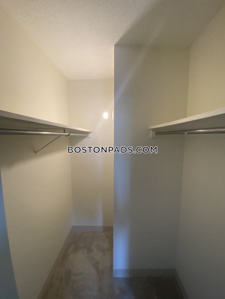 Huntington Ave., Boston