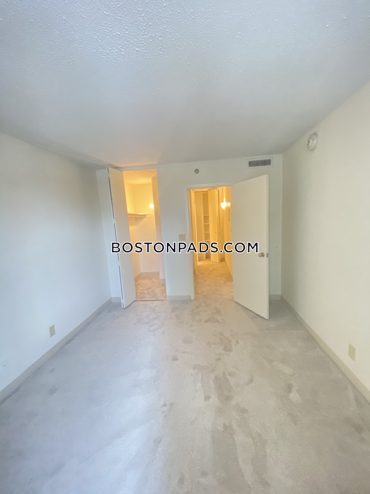 Huntington Ave., Boston