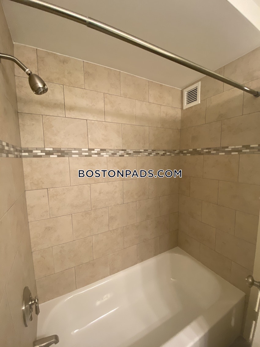 BOSTON - NORTHEASTERN/SYMPHONY - 3 Beds, 2 Baths - Image 6