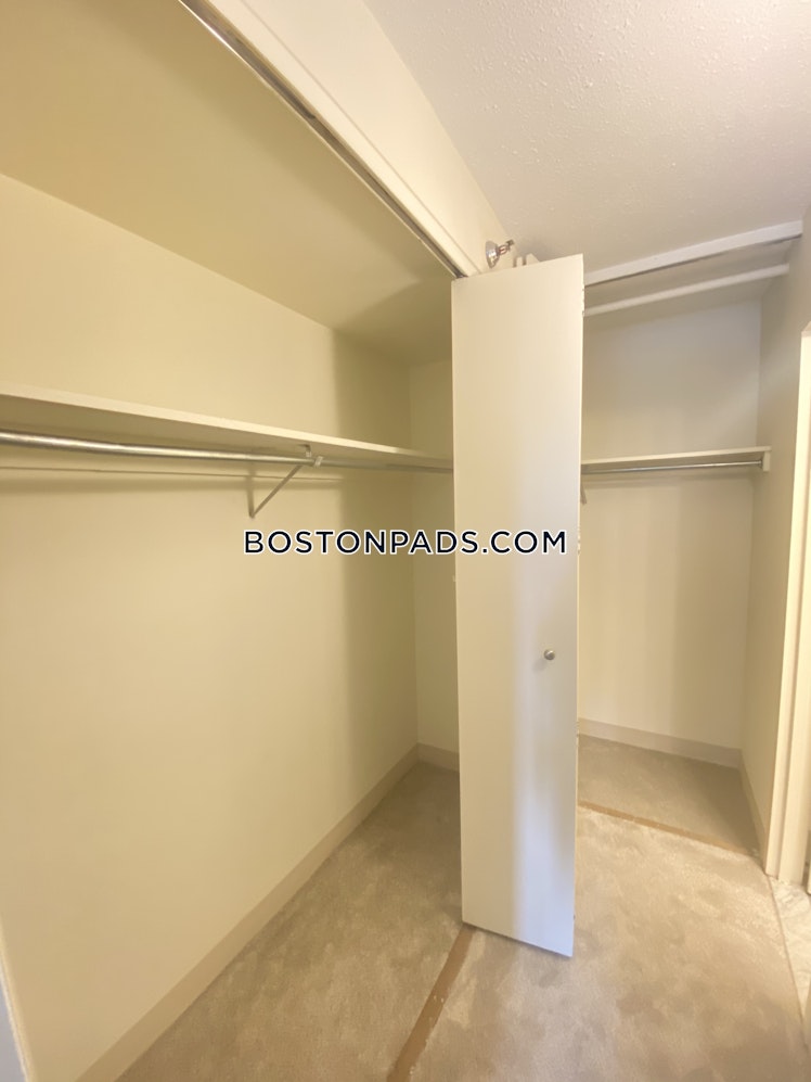 Huntington Ave., Boston