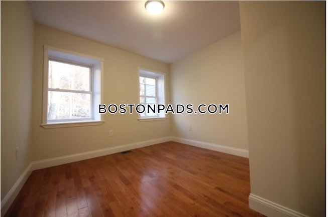 Boston - $4,800+ /mo