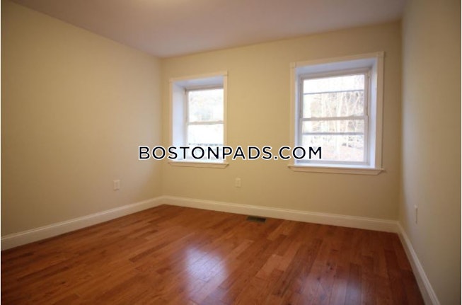 Boston - $4,800+ /mo