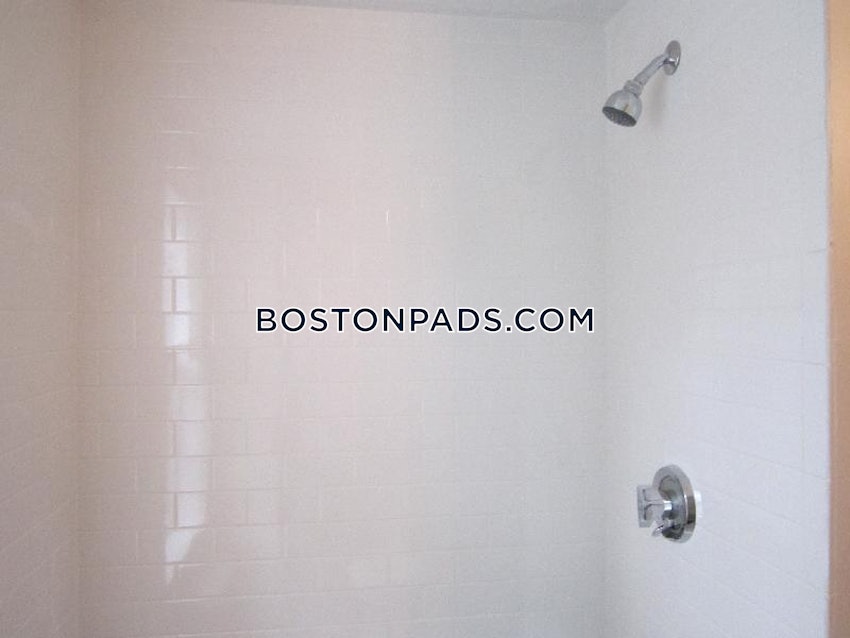 BOSTON - BAY VILLAGE - 1 Bed, 1 Bath - Image 15