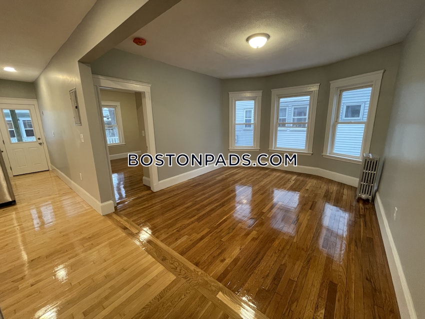 MEDFORD - TUFTS - 2 Beds, 1 Bath - Image 7