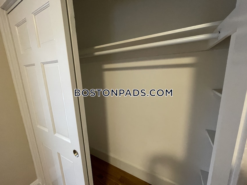 MEDFORD - TUFTS - 2 Beds, 1 Bath - Image 4