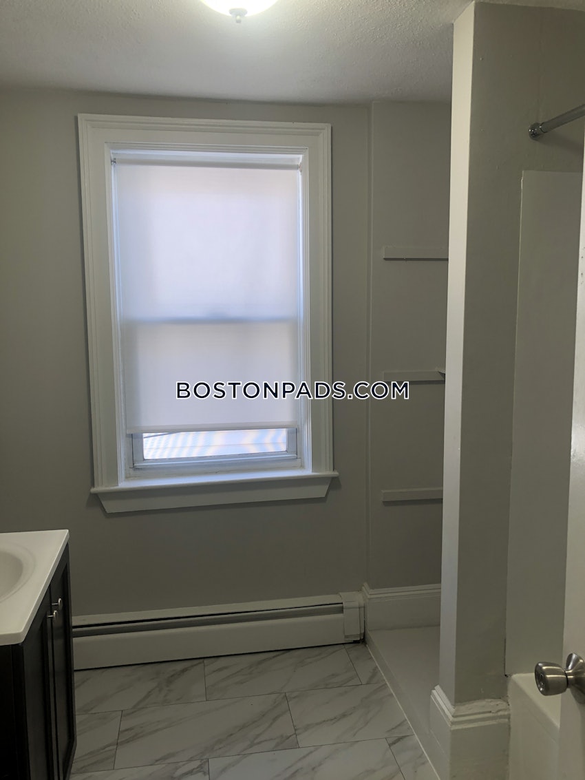 BOSTON - BRIGHTON - OAK SQUARE - 4 Beds, 1 Bath - Image 14