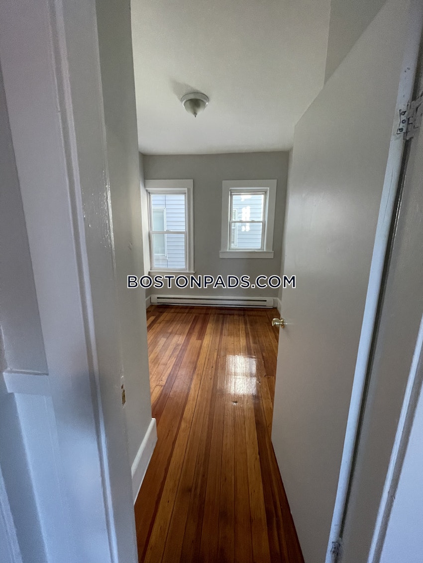 BOSTON - DORCHESTER - UPHAMS CORNER - 4 Beds, 2 Baths - Image 21