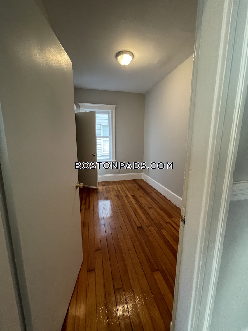 BOSTON - DORCHESTER - UPHAMS CORNER - 4 Beds, 2 Baths - Image 4