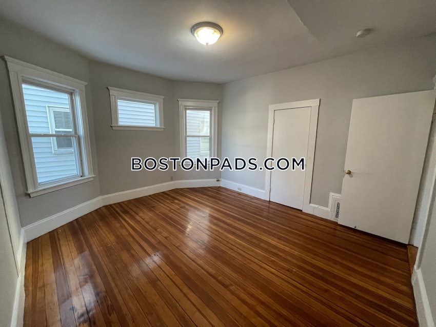 BOSTON - DORCHESTER - UPHAMS CORNER - 4 Beds, 2 Baths - Image 15