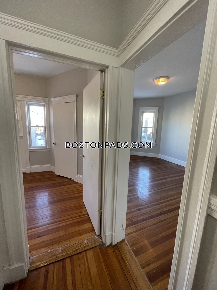 BOSTON - DORCHESTER - UPHAMS CORNER - 4 Beds, 2 Baths - Image 14