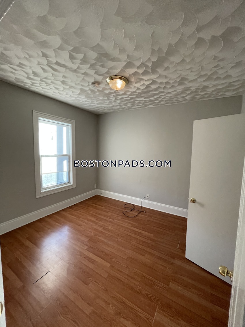 BOSTON - DORCHESTER - UPHAMS CORNER - 4 Beds, 2 Baths - Image 19