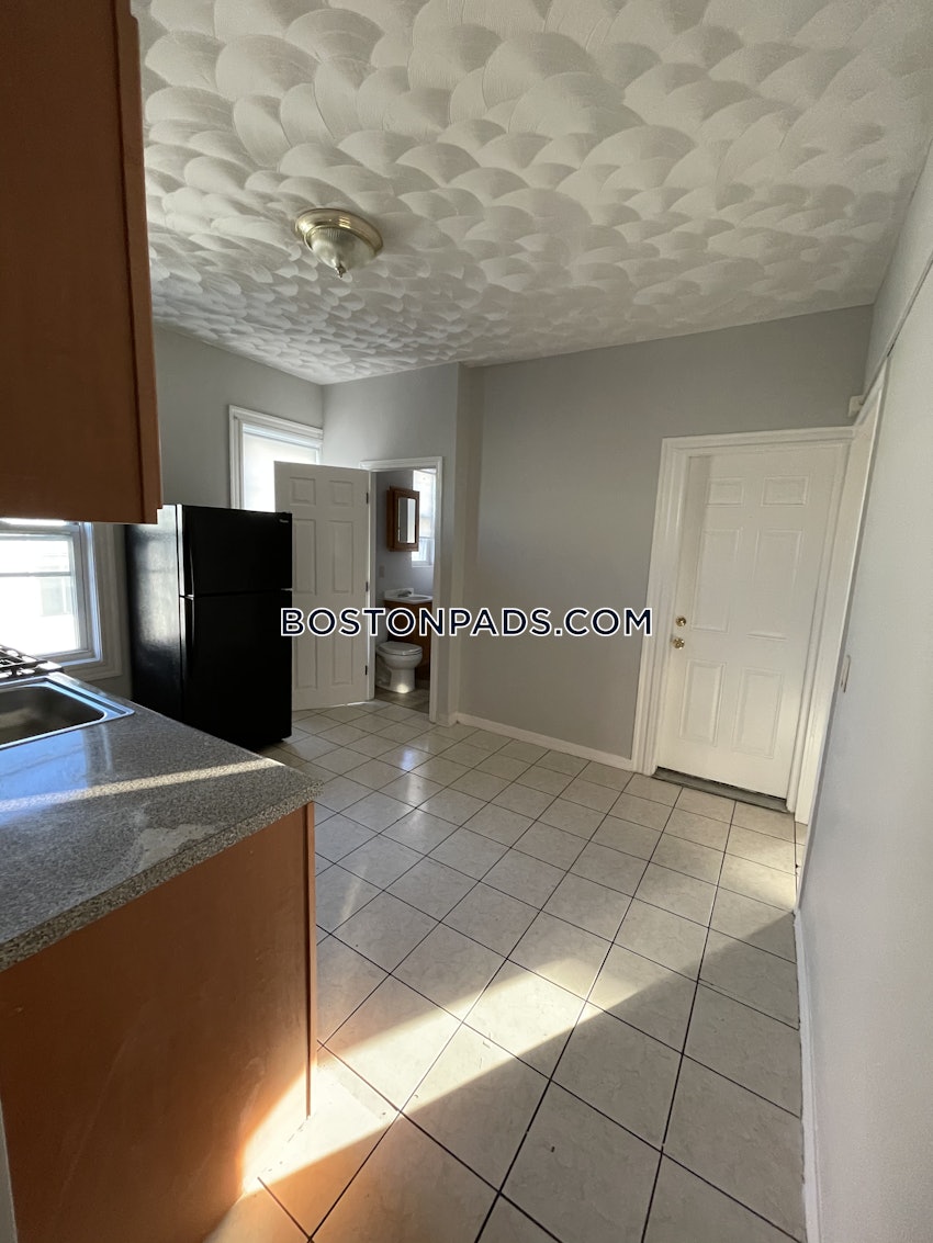 BOSTON - DORCHESTER - UPHAMS CORNER - 4 Beds, 2 Baths - Image 4